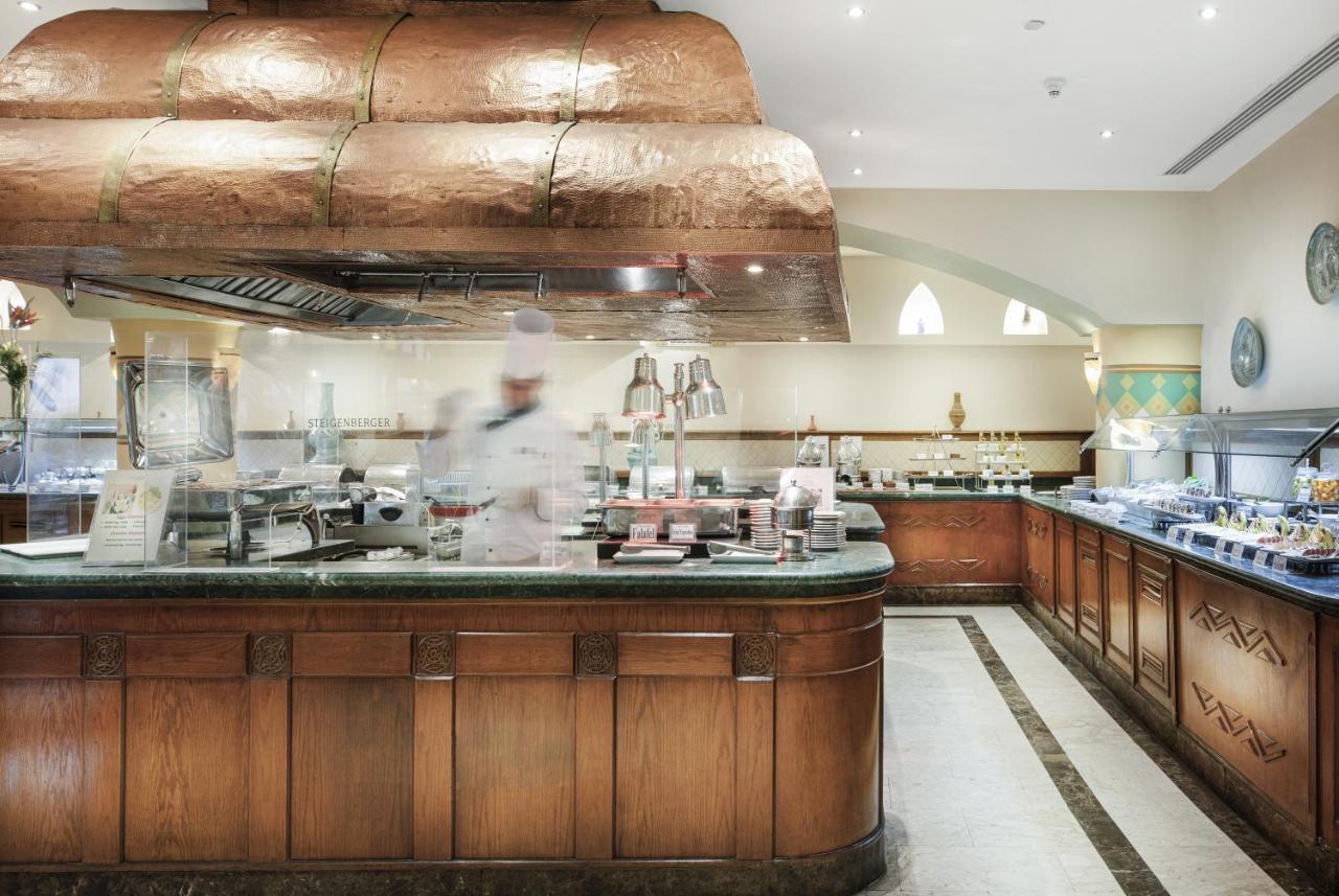 Steigenberger Nile Palace Luxor - Convention Center Exterior foto A commercial kitchen