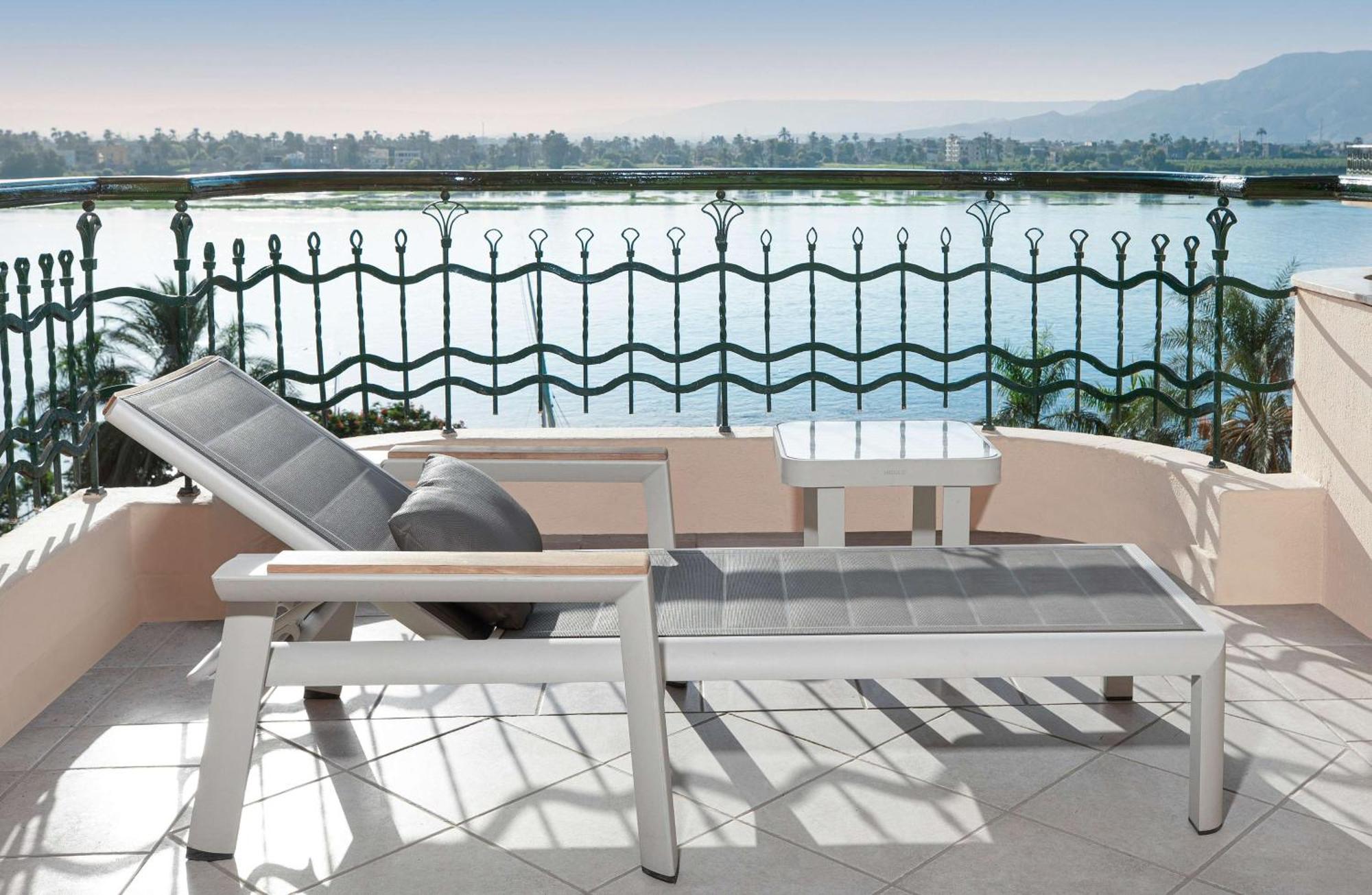 Steigenberger Nile Palace Luxor - Convention Center Exterior foto A solar water heater